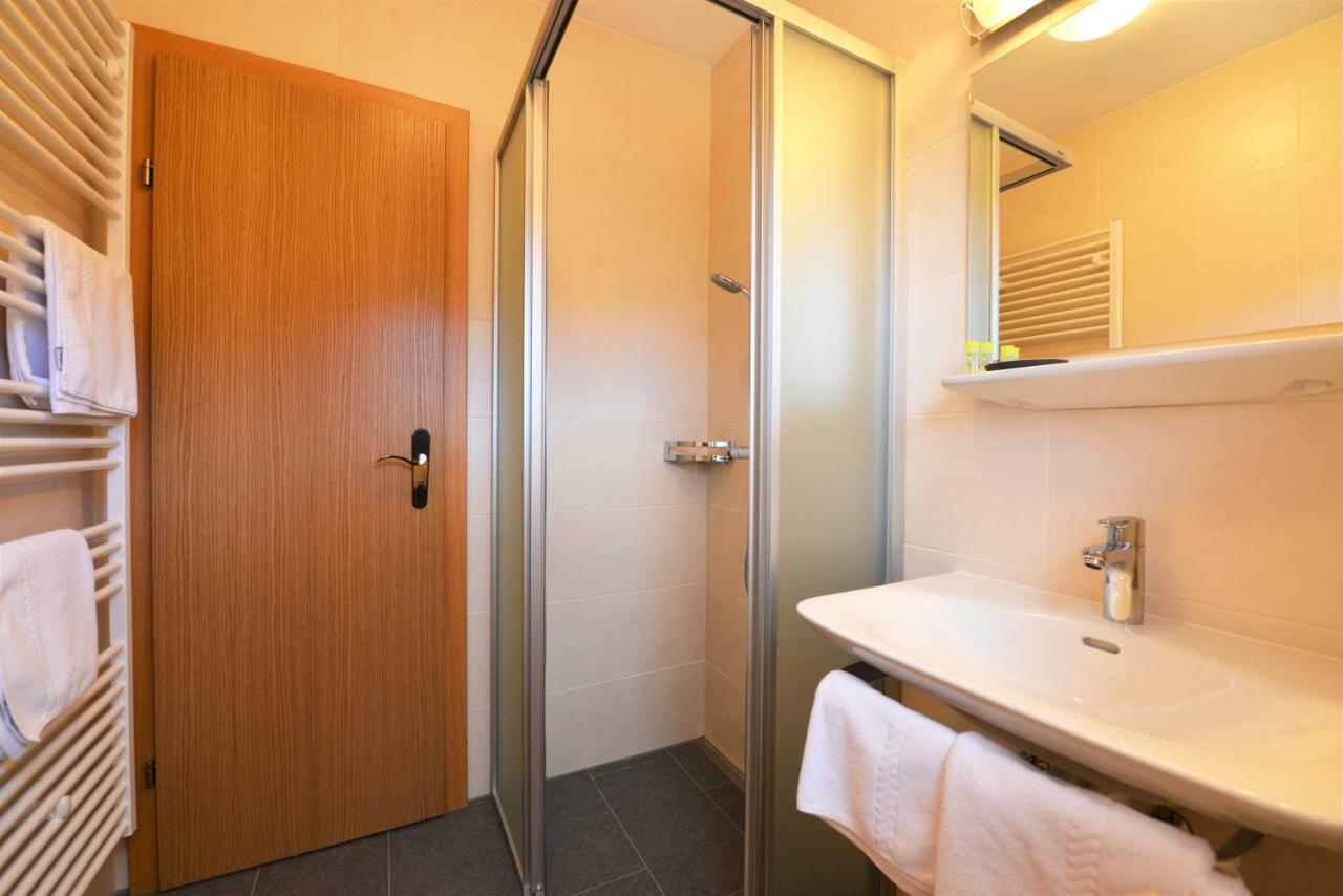 Haus Miriam Hotel Sankt Lorenzen ob Murau Buitenkant foto